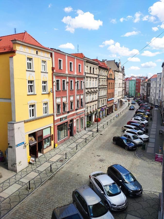 Centrum Apartament Sedziego Свидница Экстерьер фото