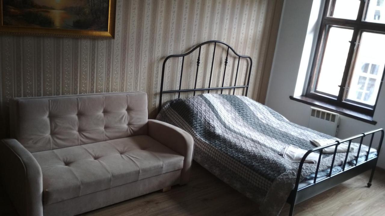 Centrum Apartament Sedziego Свидница Экстерьер фото